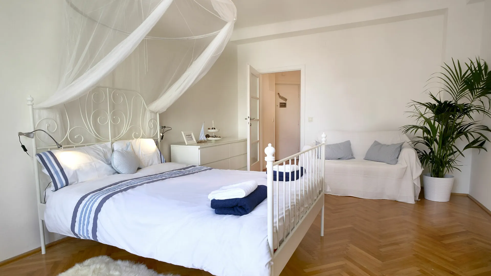 Opera City Center Apartments Vídeň