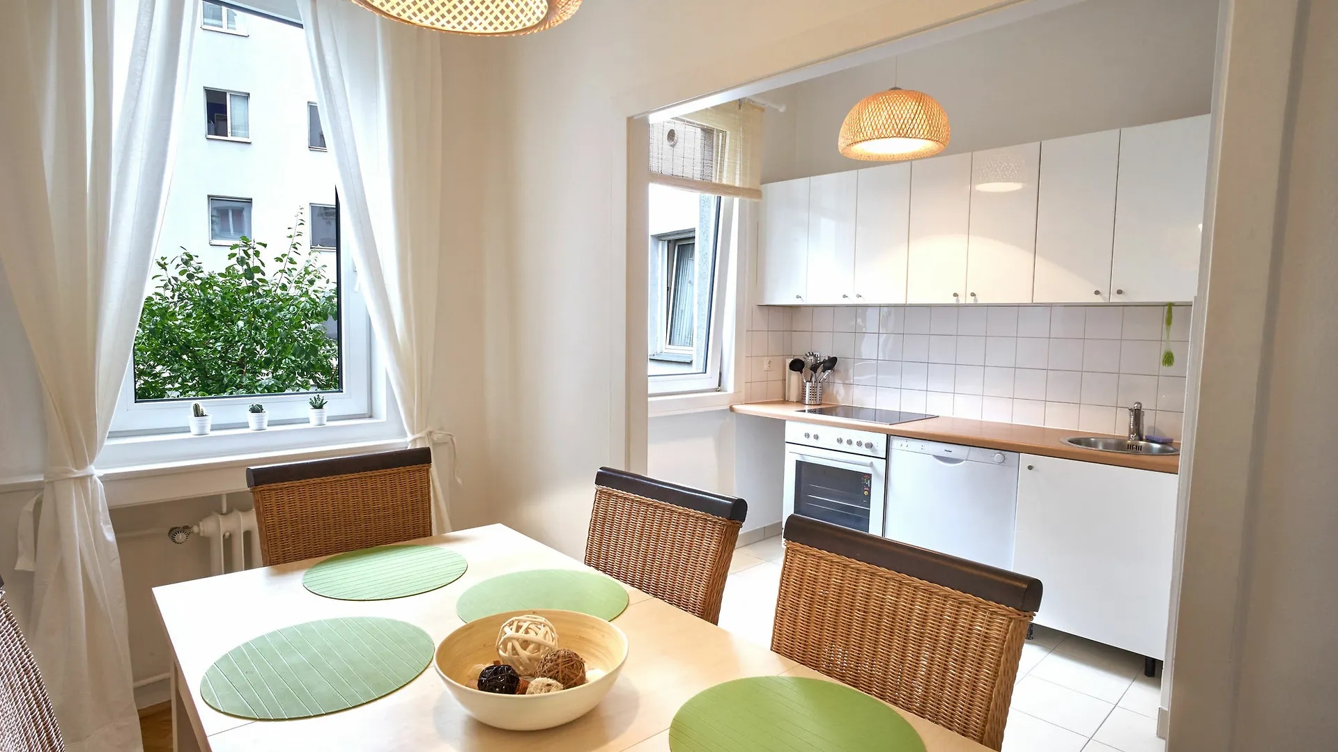 Opera City Center Apartments Vídeň 0*,  Rakousko